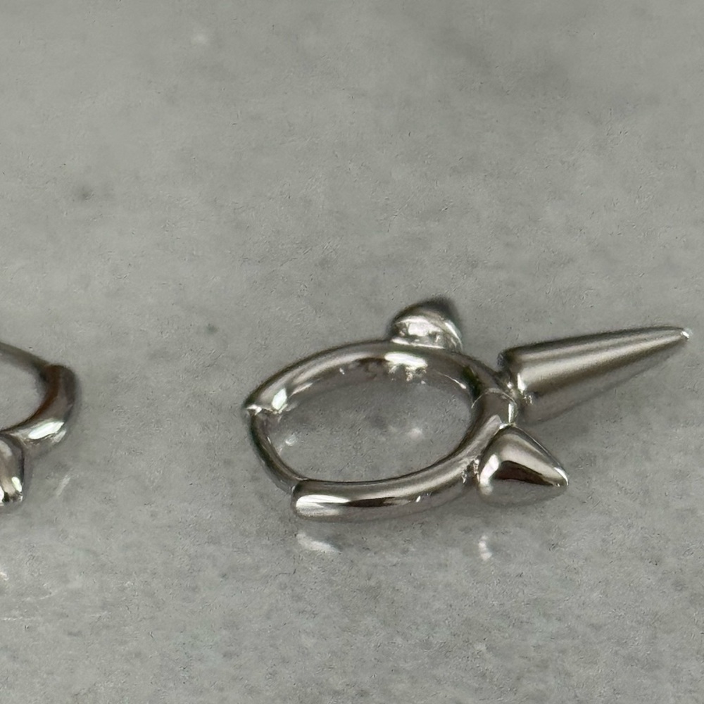New Drop! Sterling Silver Spike Huggie Hoop Earrings Brand New - Picture 5 of 5